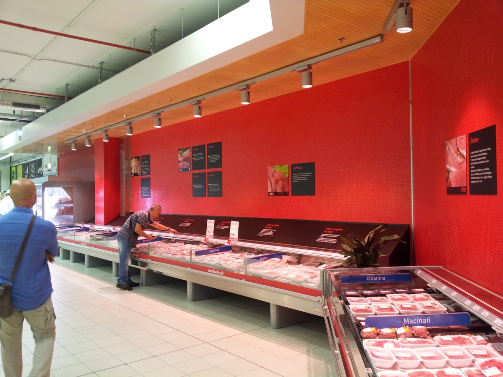Illuminazione Reparto Carne, Nuovo Supermercato COOP Orbetello, Italia